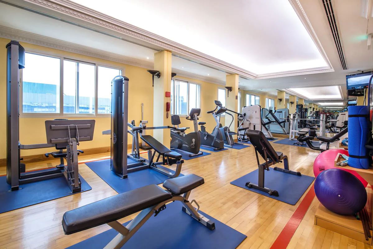 باشگاه بدنسازی هتل گرند اکسلسیور دیره